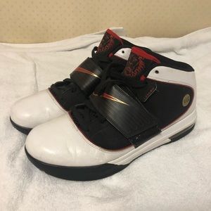 Zoom Lebron Soldier 4